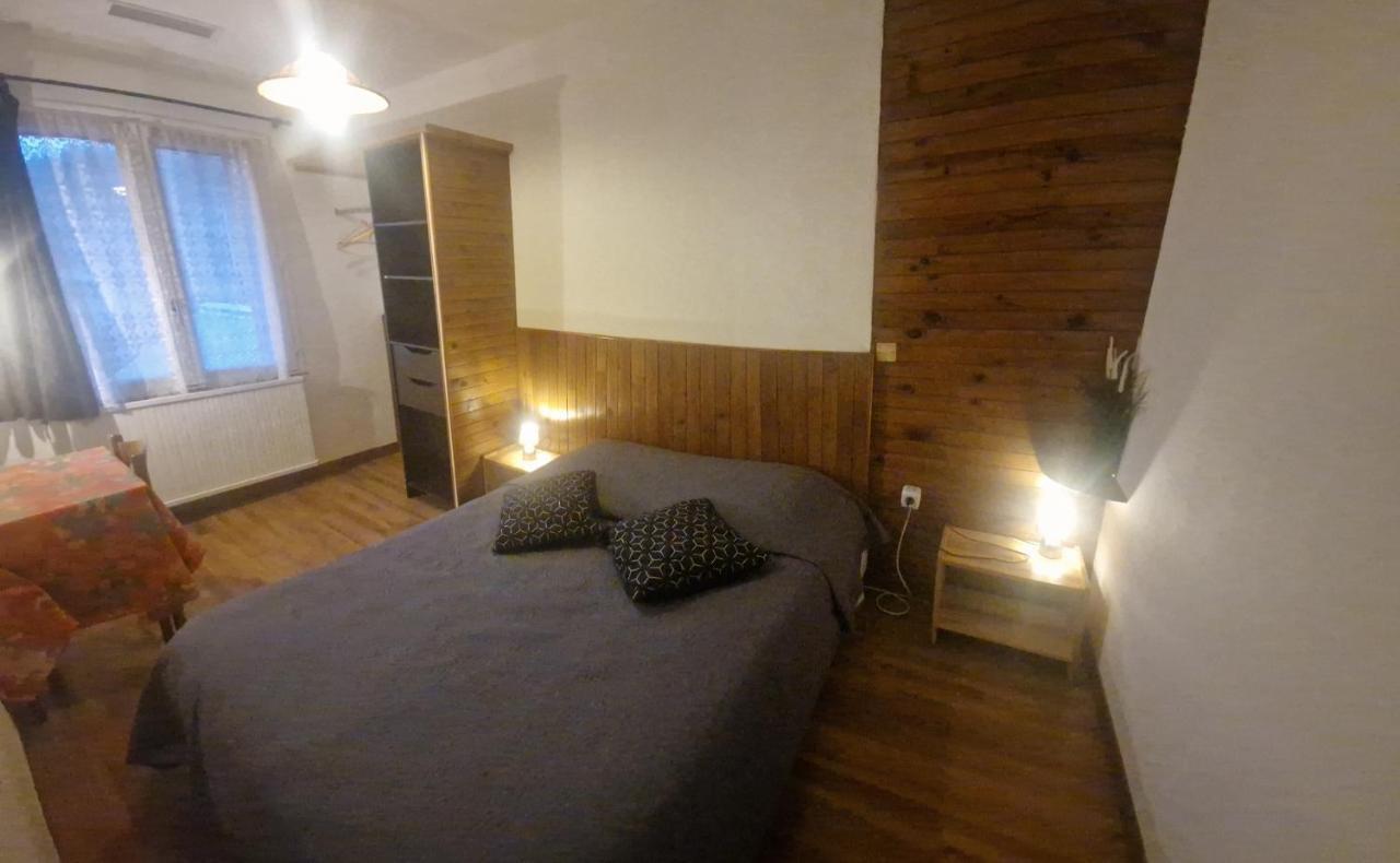 Chalet Les Moineaux Chambres D'Hotes จูซิเออร์ ภายนอก รูปภาพ