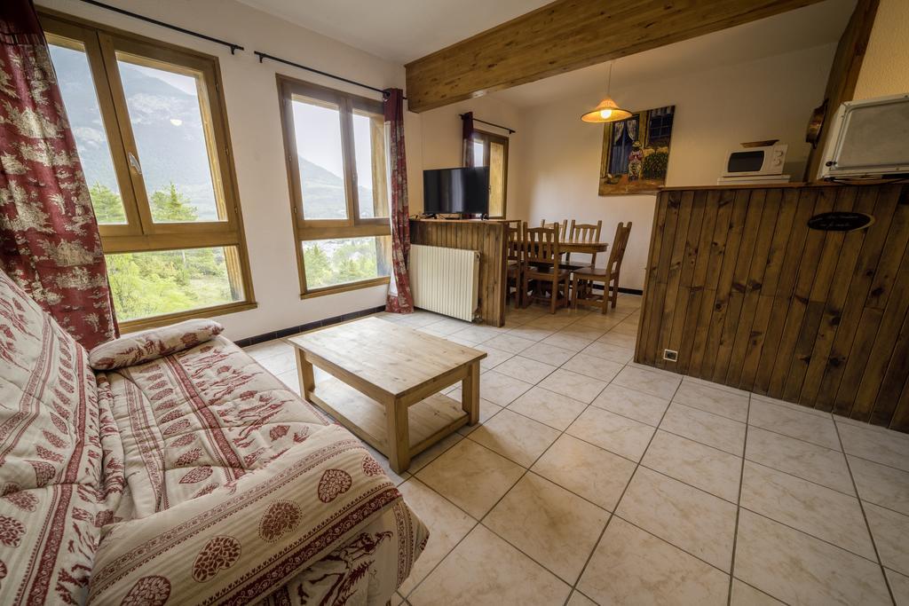 Chalet Les Moineaux Chambres D'Hotes จูซิเออร์ ภายนอก รูปภาพ